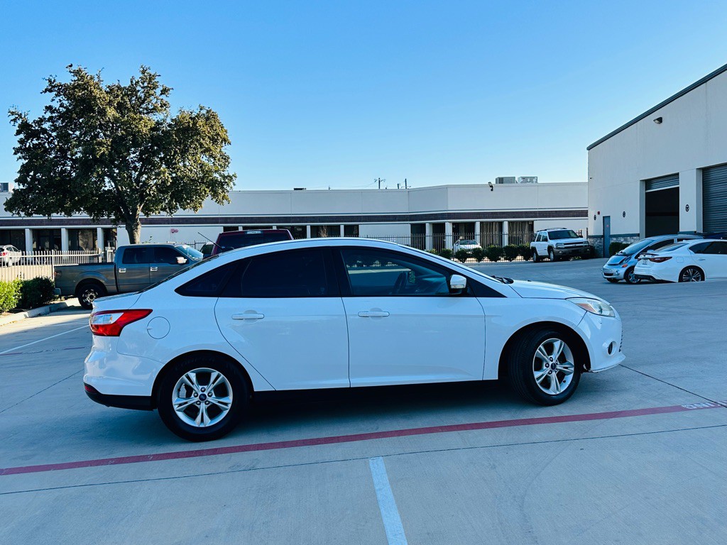 2014 Ford Focus Image 8