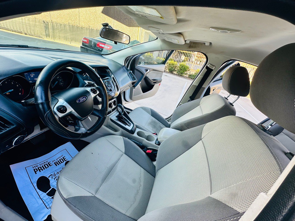 2014 Ford Focus Image 12