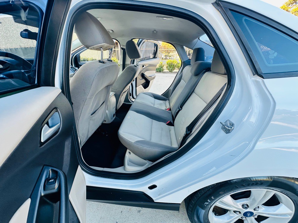 2014 Ford Focus Image 15