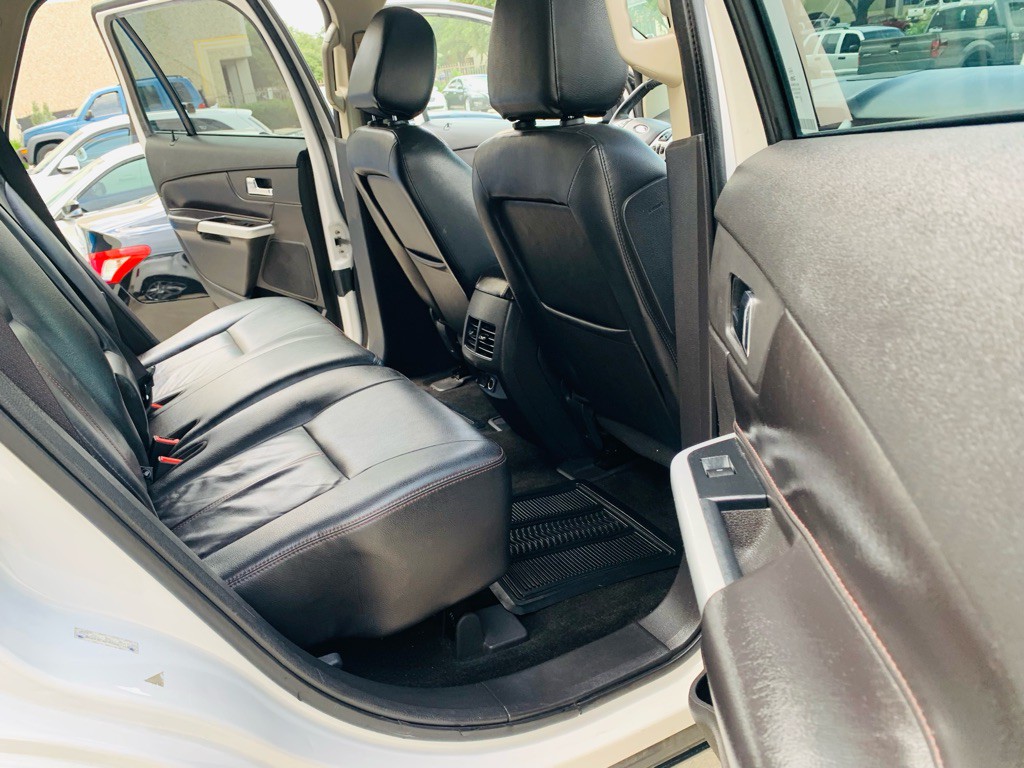 2013 Ford Edge Image 17