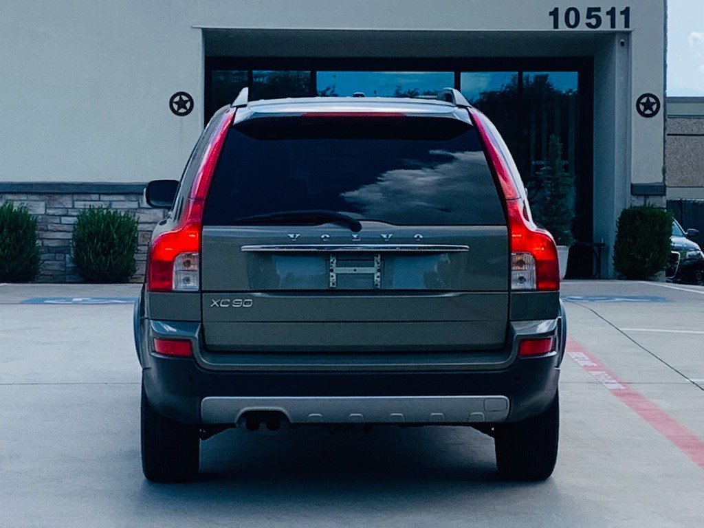 2011 Volvo XC90 Image 8