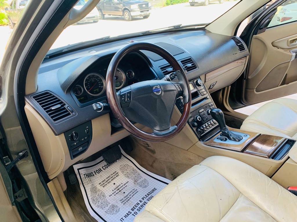 2011 Volvo XC90 Image 12