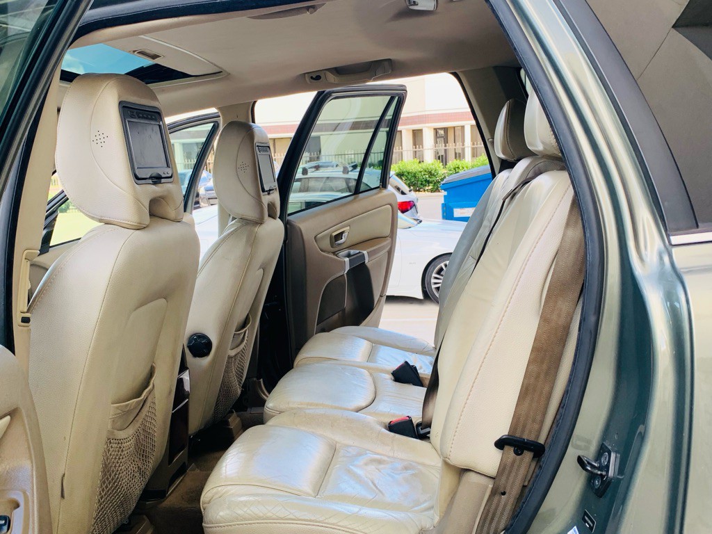 2011 Volvo XC90 Image 13
