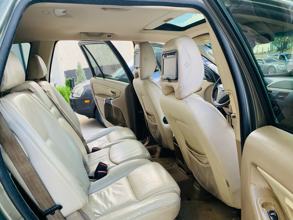 2011 Volvo XC90 Image 19