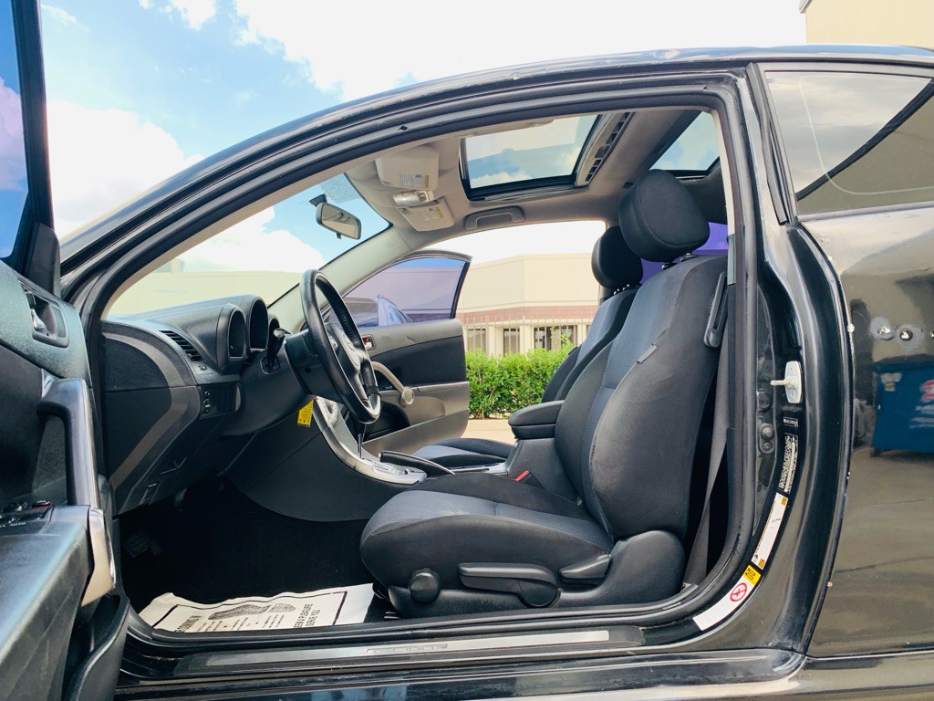 2008 Scion tC Image 12