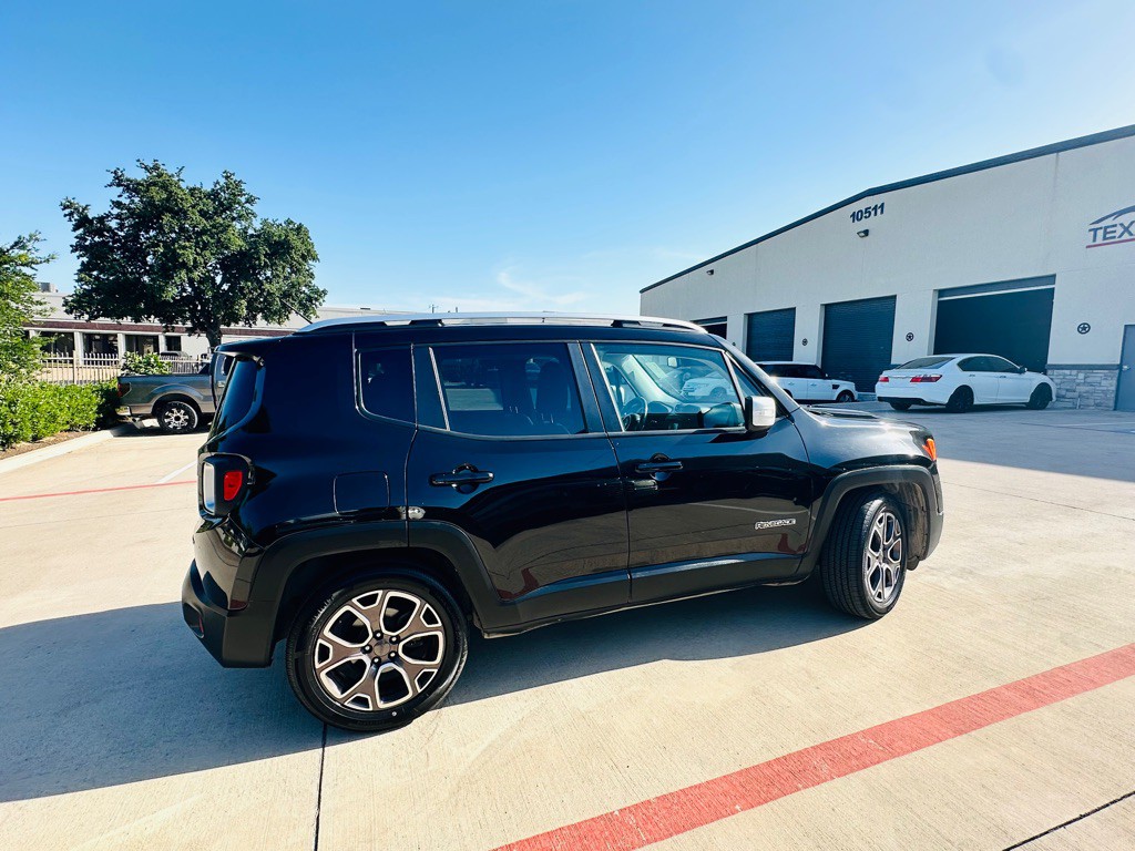 2016 Jeep Renegade Image 9