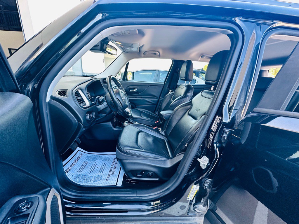 2016 Jeep Renegade Image 10