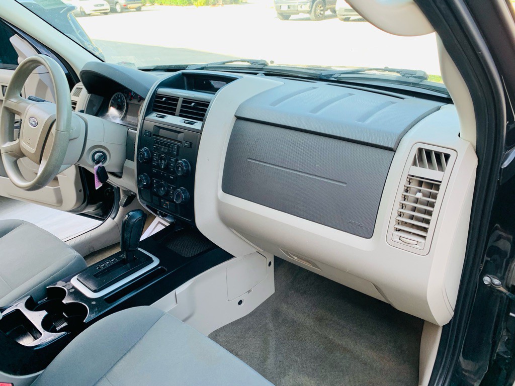 2011 Ford Escape Image 23
