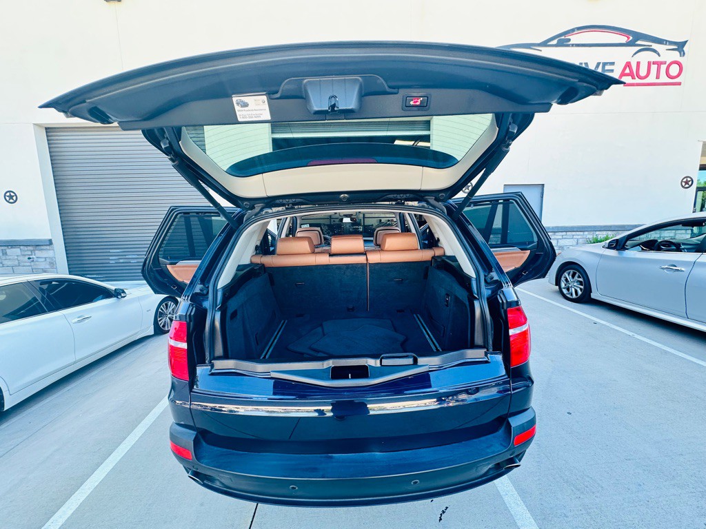 2010 BMW X5 Image 16