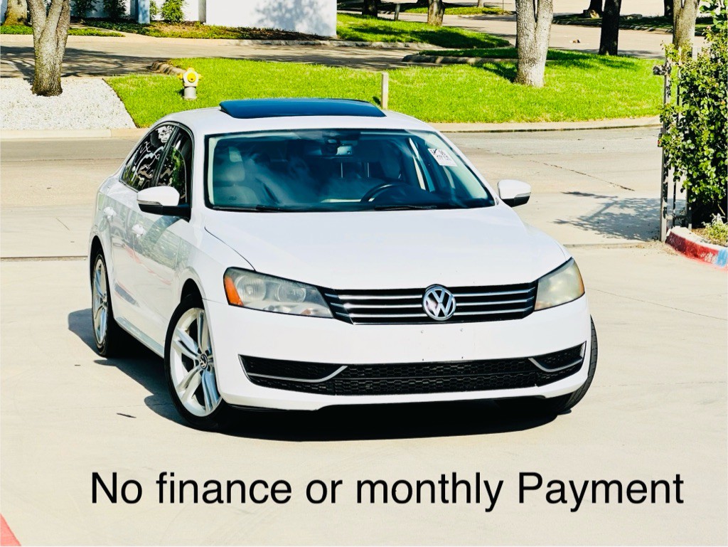 2014 Volkswagen Passat Image 1
