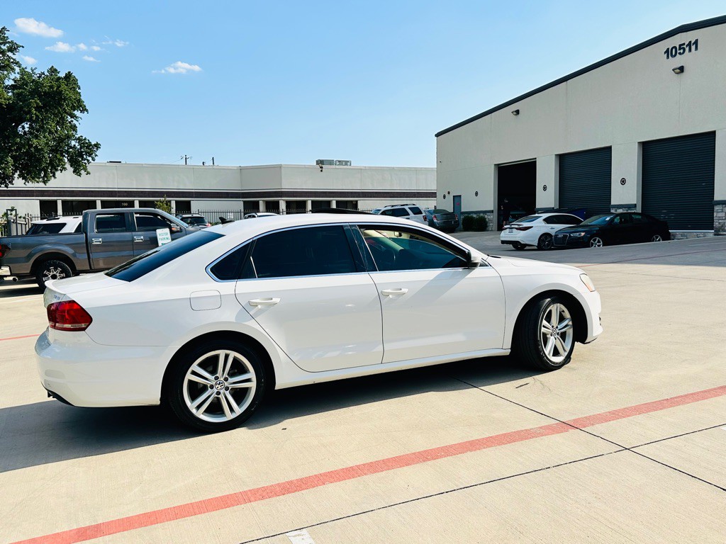 2014 Volkswagen Passat Image 8