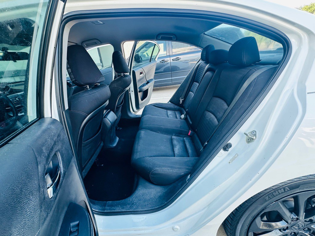 2014 Honda Accord Image 16