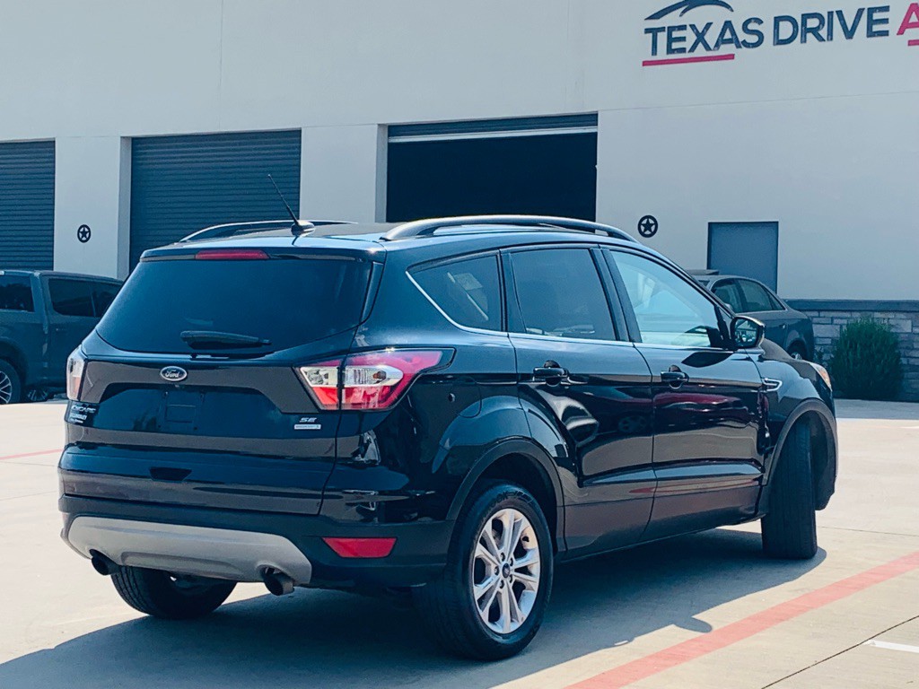 2017 Ford Escape Image 11
