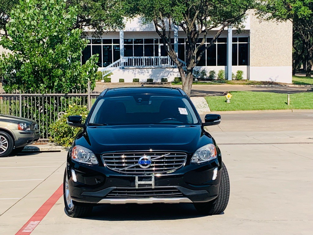 2016 Volvo XC60 Image 2