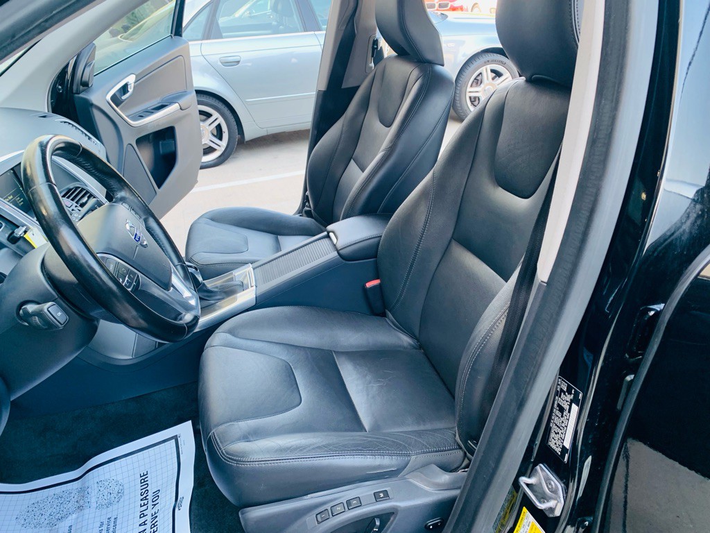 2016 Volvo XC60 Image 15