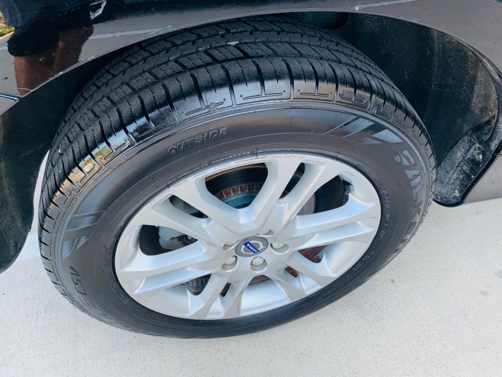 2016 Volvo XC60 Image 32