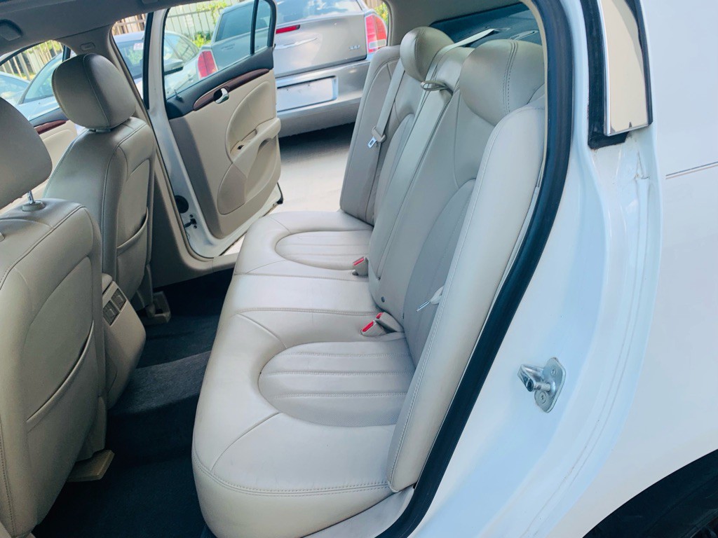 2006 Buick Lucerne Image 17