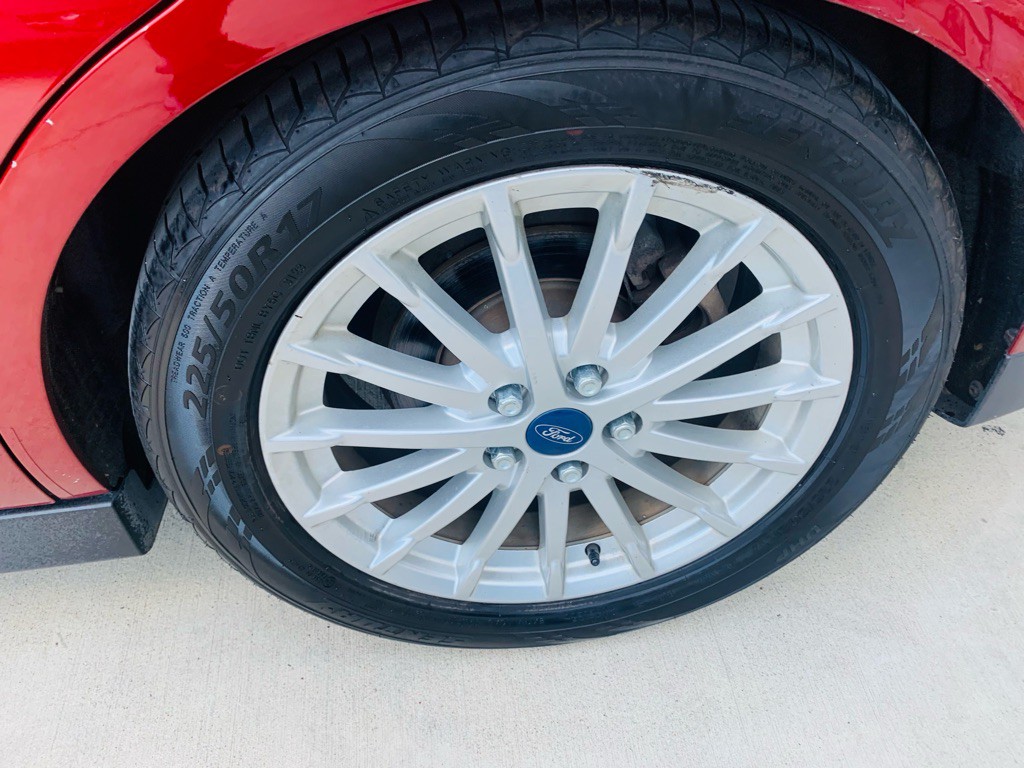 2013 Ford C-Max Image 28