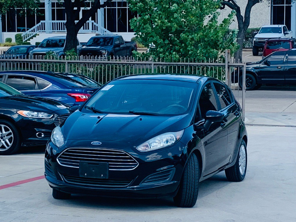2016 Ford Fiesta Image 4