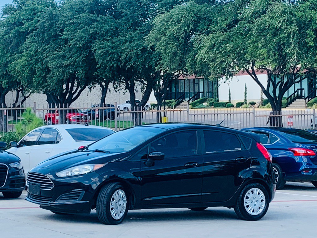 2016 Ford Fiesta Image 6