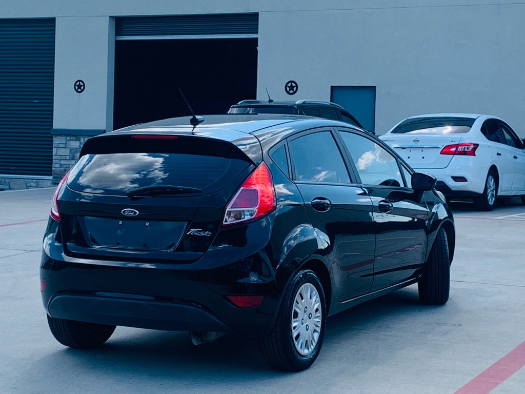 2016 Ford Fiesta Image 14