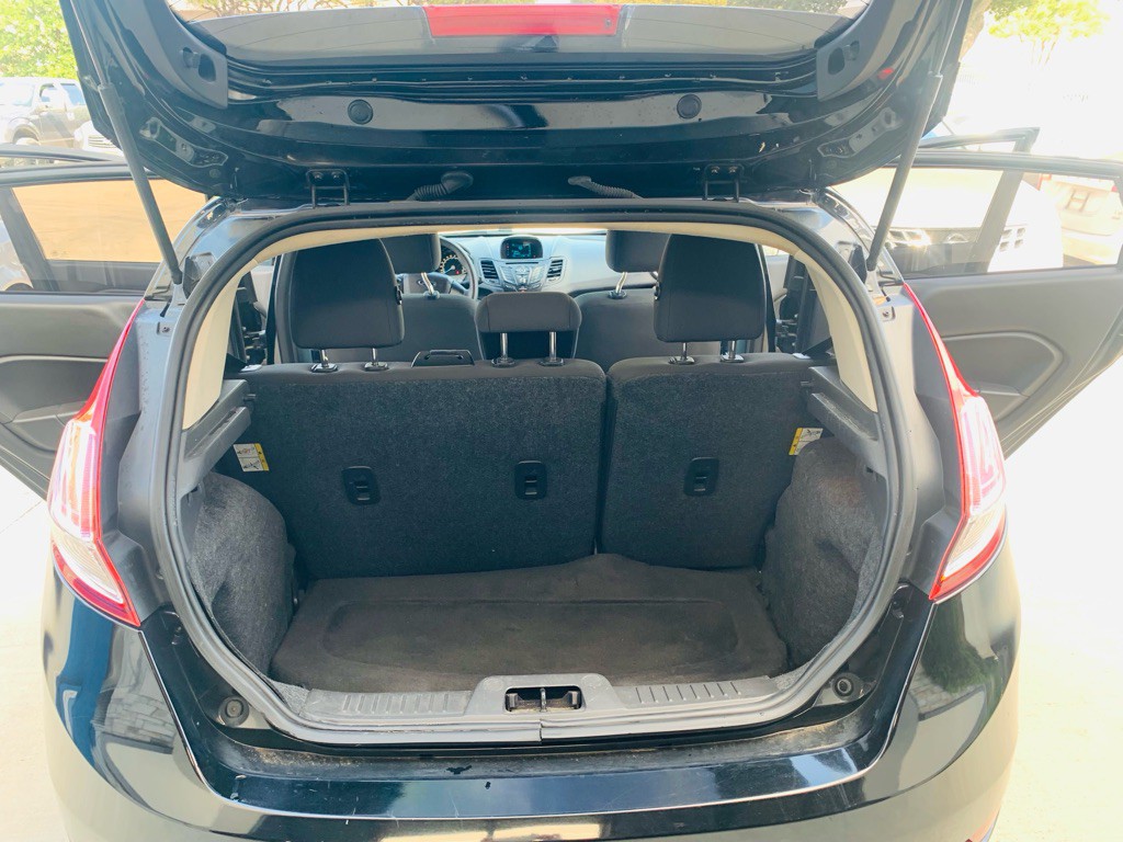 2016 Ford Fiesta Image 21