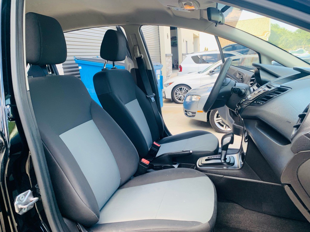 2016 Ford Fiesta Image 26