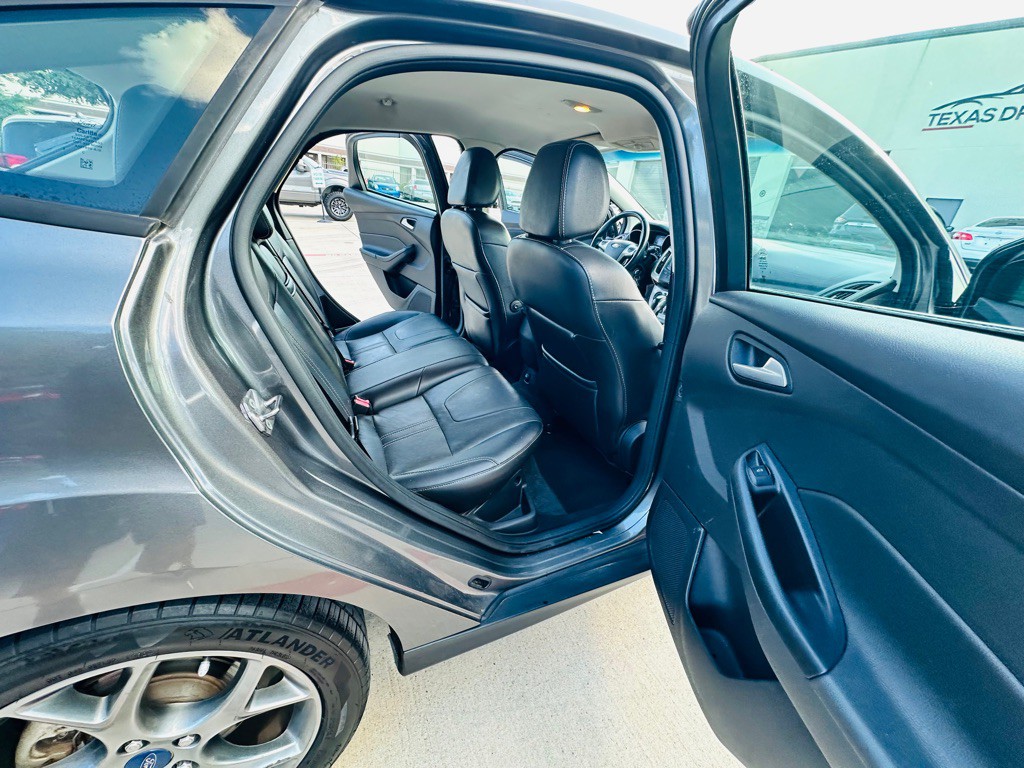 2013 Ford Focus Image 18