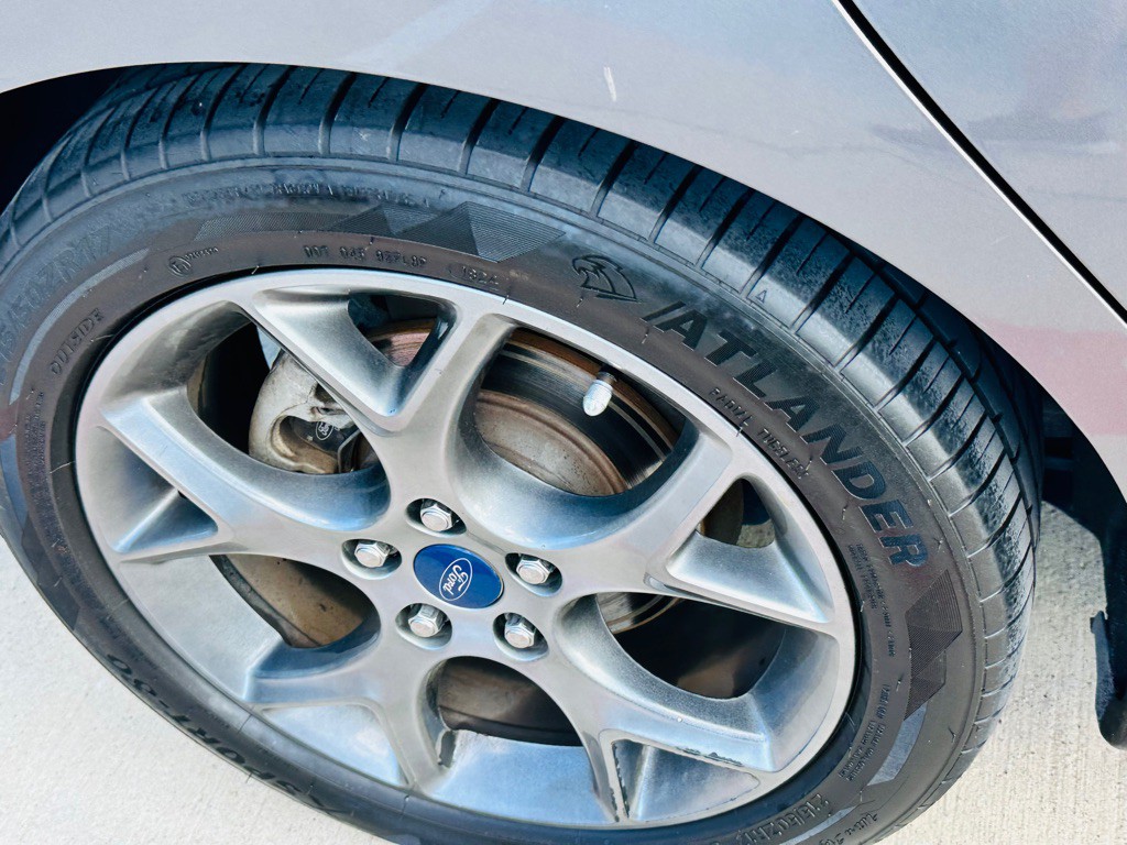 2013 Ford Focus Image 23