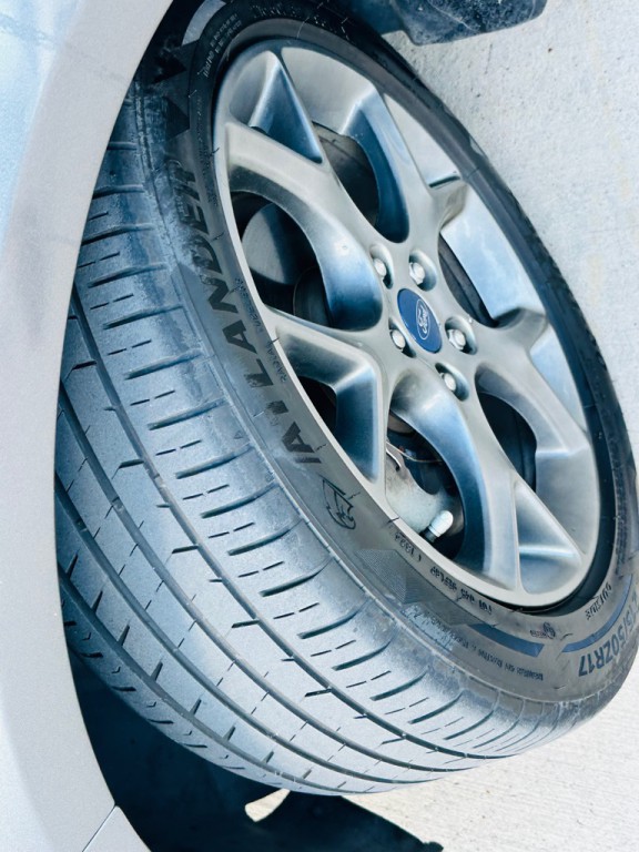 2013 Ford Focus Image 24