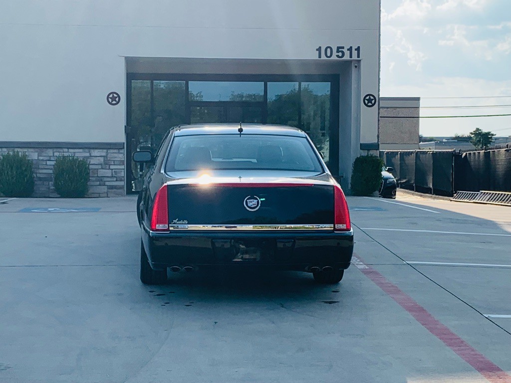 2007 Cadillac DTS Image 11
