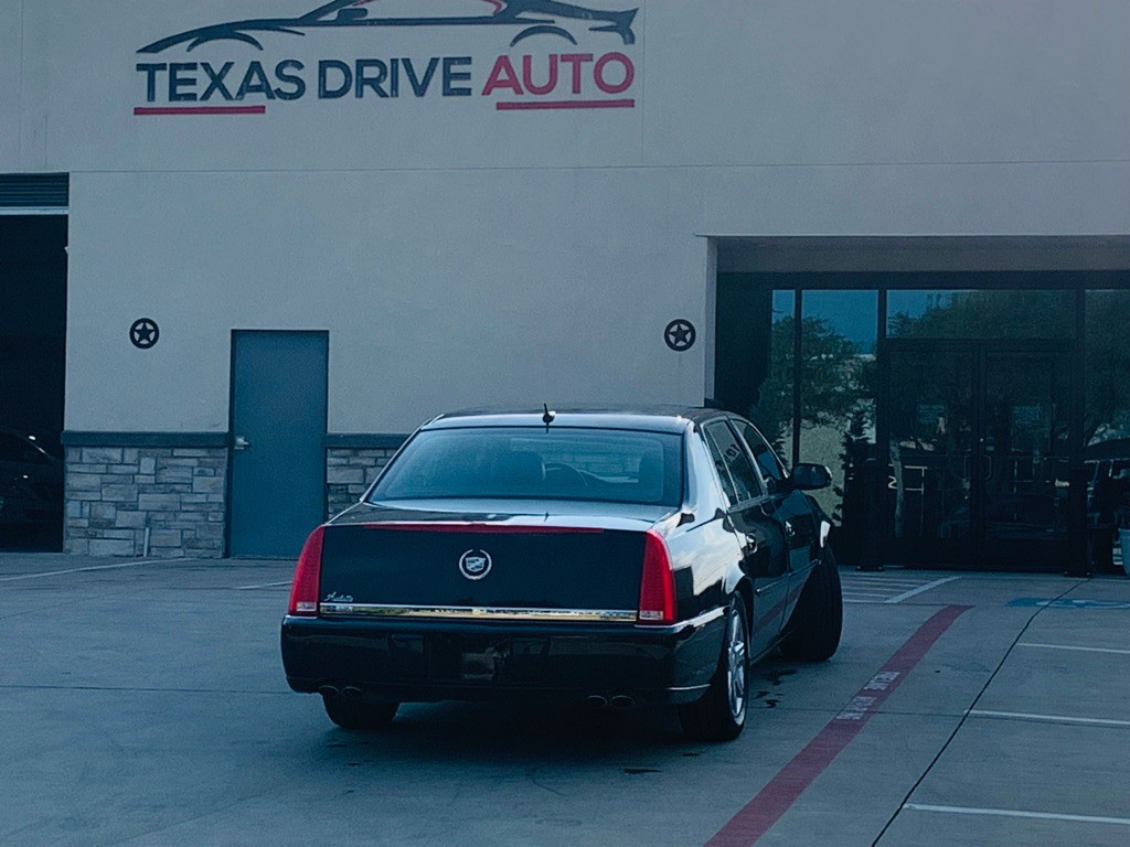 2007 Cadillac DTS Image 12