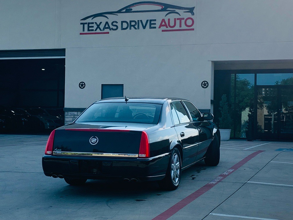 2007 Cadillac DTS Image 13