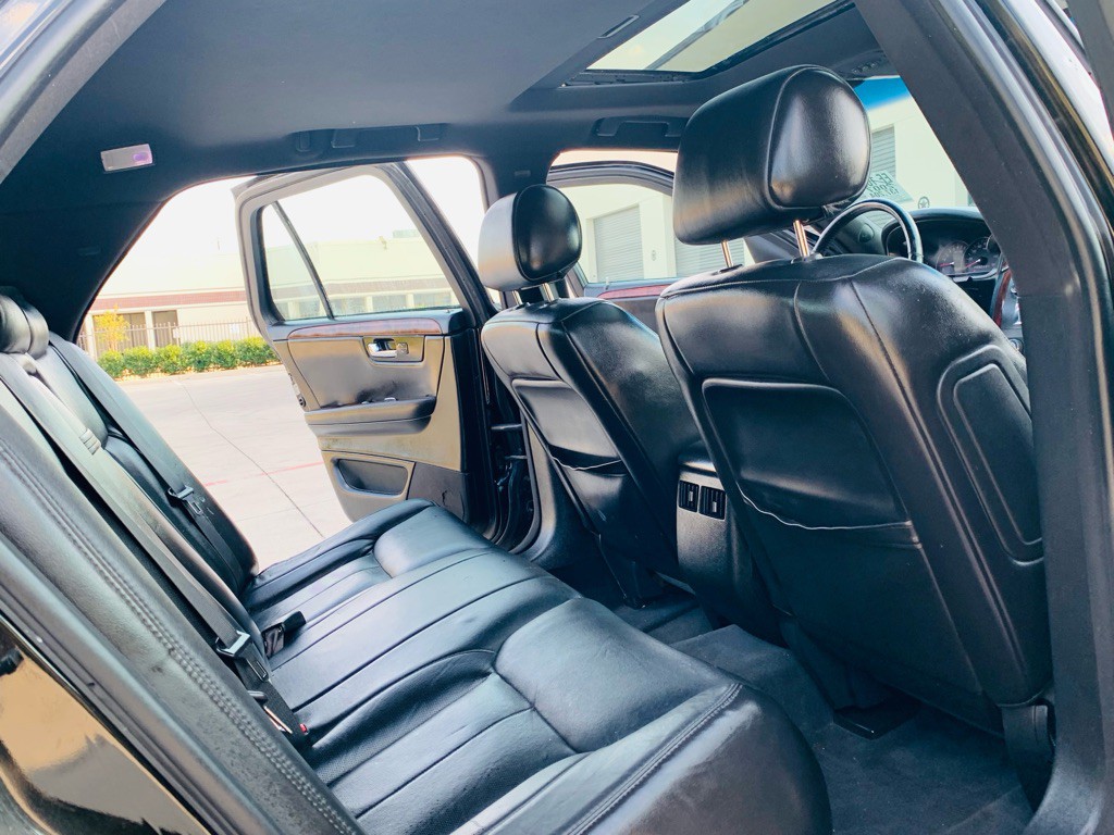 2007 Cadillac DTS Image 23