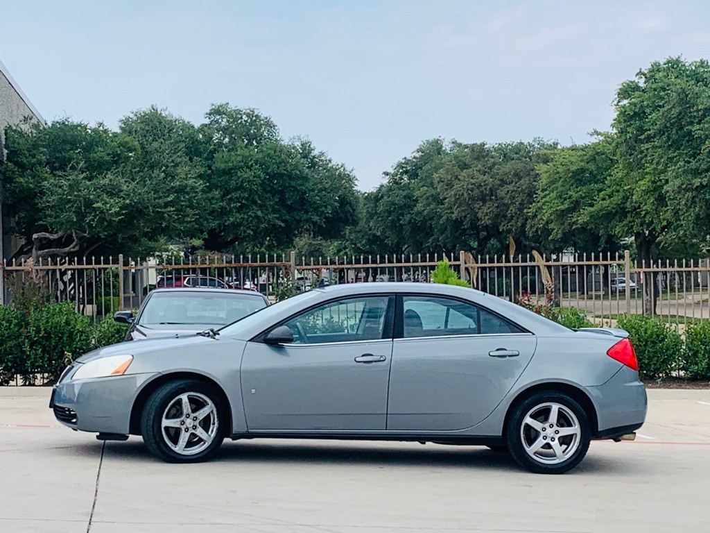 2009 Pontiac G6 Image 6