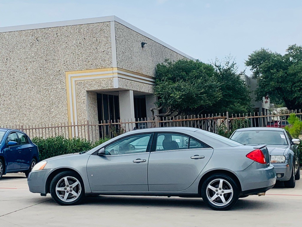 2009 Pontiac G6 Image 7