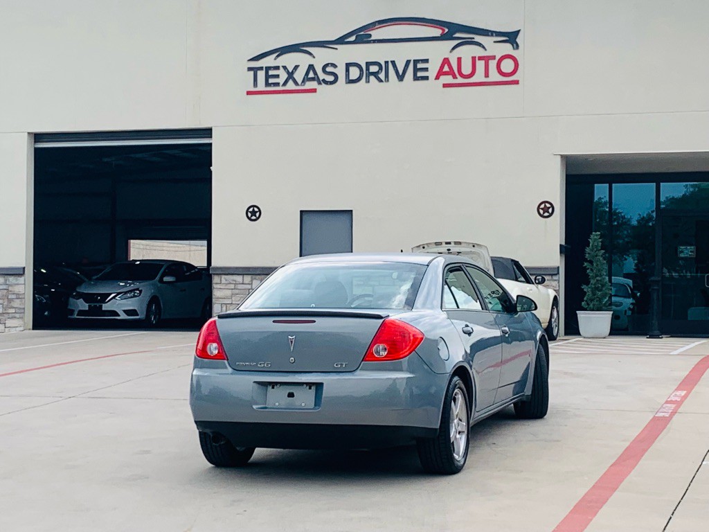 2009 Pontiac G6 Image 11