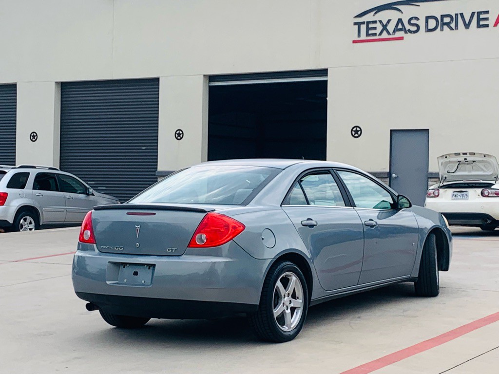 2009 Pontiac G6 Image 12