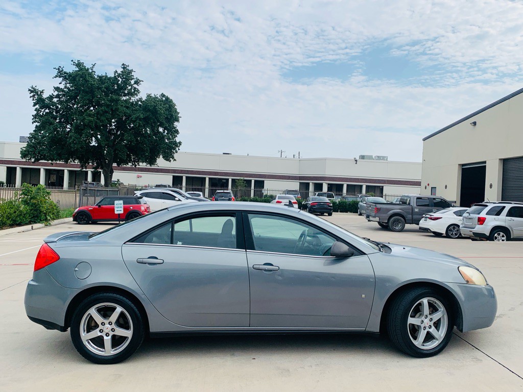 2009 Pontiac G6 Image 13