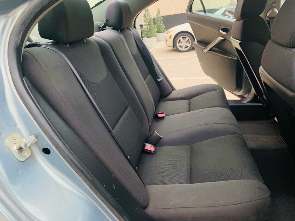 2009 Pontiac G6 Image 19