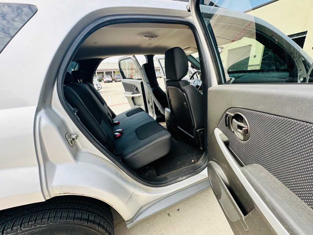 2009 Pontiac Torrent Image 18
