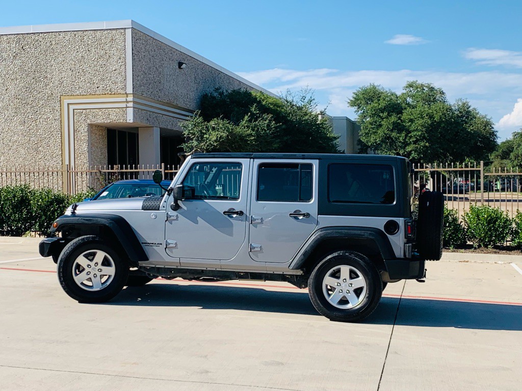 2014 Jeep Wrangler Unlimited Image 8