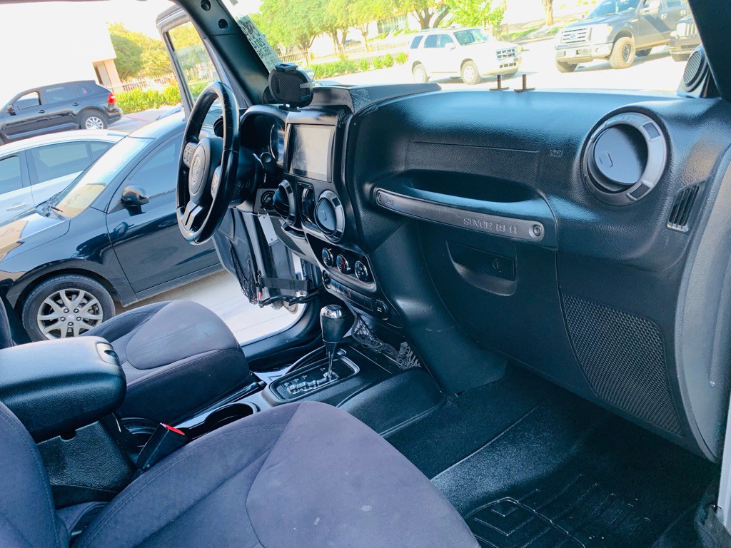 2014 Jeep Wrangler Unlimited Image 31