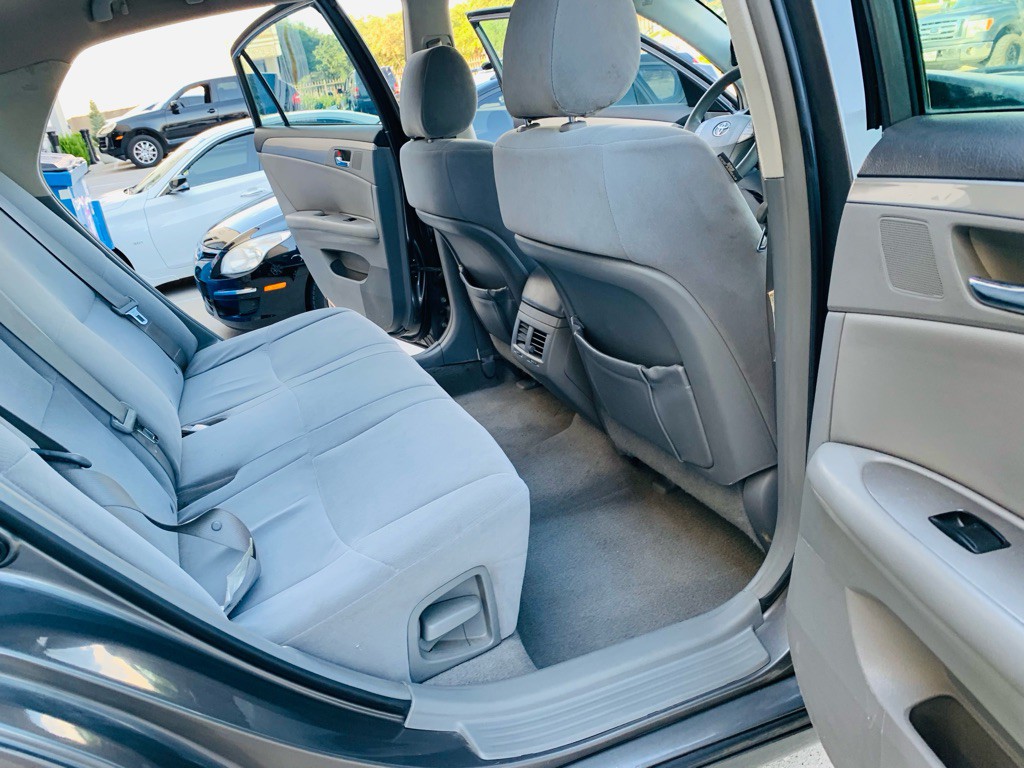 2007 Toyota Avalon Image 18