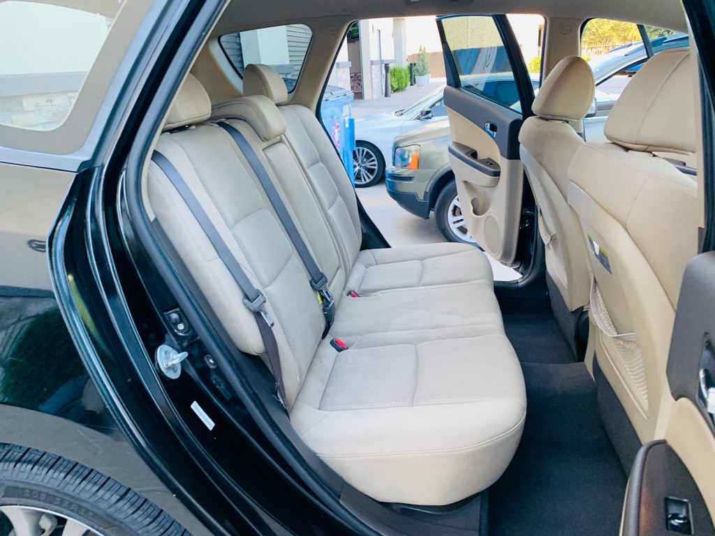 2012 Hyundai Elantra Image 20