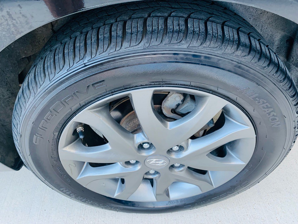2012 Hyundai Elantra Image 26