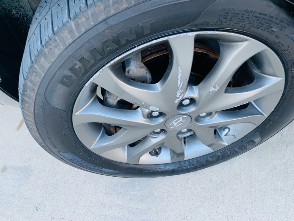 2012 Hyundai Elantra Image 28