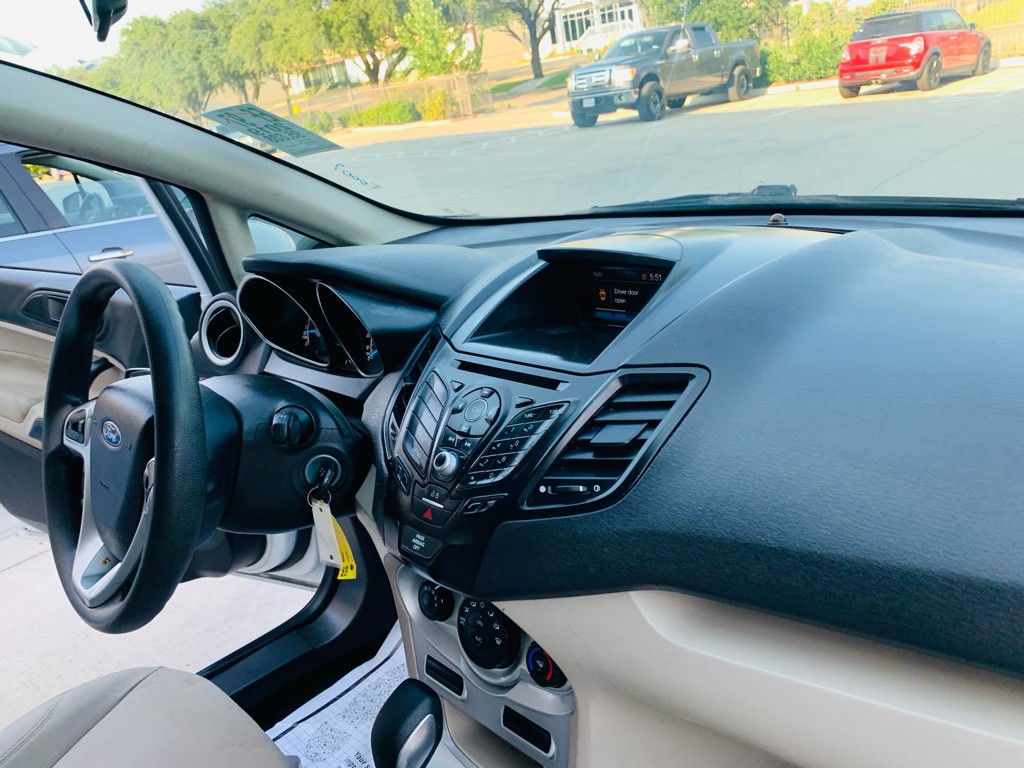 2019 Ford Fiesta Image 19