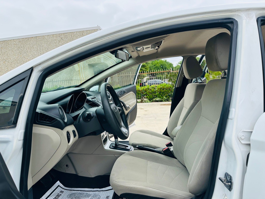 2019 Ford Fiesta Image 12