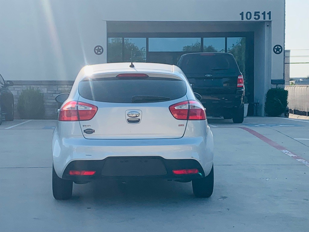 2013 Kia Rio Image 8